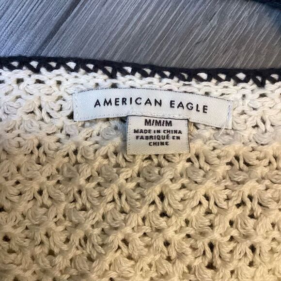 American Eagle Crochet Crop Top Cream and Brown Spaghetti Strap Bow Size M - Picture 3 of 7